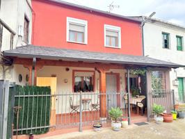 CASA CON TERRENO photo 0
