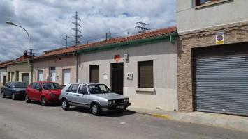 CASA PARA ENTRAR A VIVIR EN VILLAQUILAMBRE photo 0