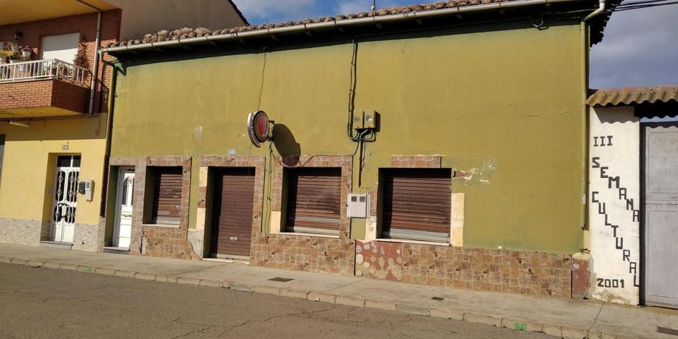 CASA PARA REFORMAR EN CABREROS DEL RIO photo 0