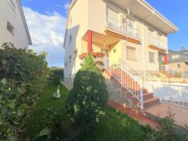 CHALET PAREADO EN CACABELOS photo 0