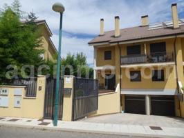 chalet adosado venta photo 0