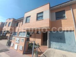 Chalet adosado photo 0