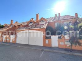 chalet adosado venta photo 0