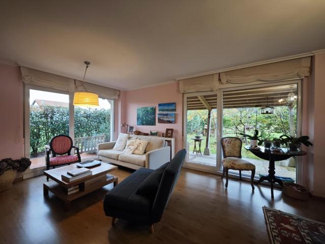 ENCANTADORA CASA DE TRES PLANTAS EN CASAR DE PERIEDO photo 0