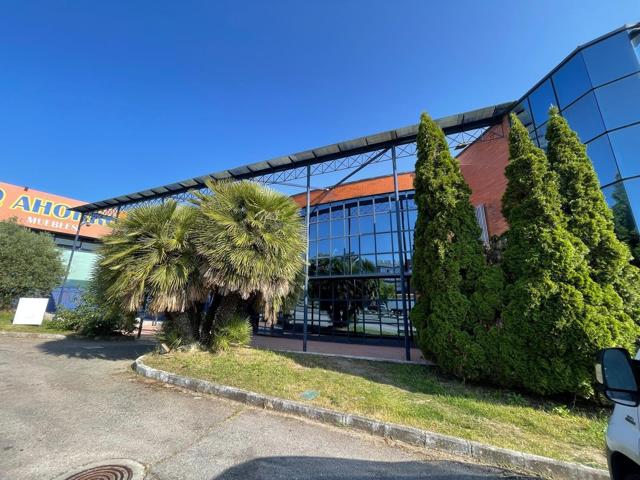 SE VENDE NAVE INDUSTRIAL EN PONFERRADA photo 0