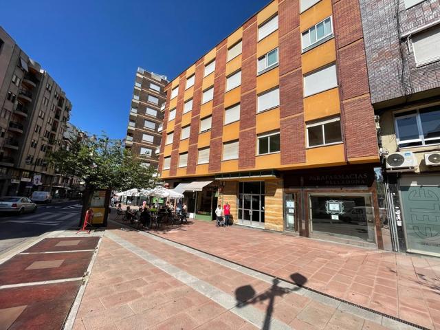 SE VENDE PISO EN ZONA ALTA photo 0