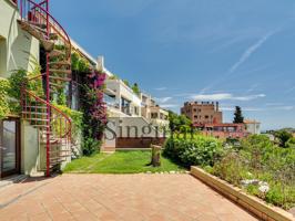 Preciosa casa con vistas, jardín y piscina privada photo 0