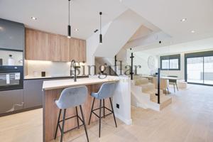 Descubre tu nuevo hogar en el cautivador Llers: Casa adosada con garaje privado photo 0