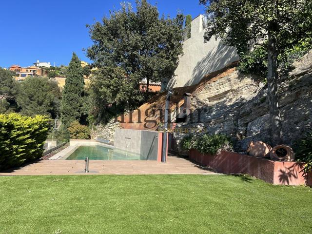 Casa adosada esquinera con jardín, piscina y vistas panorámicas al mar en Sa Riera photo 0