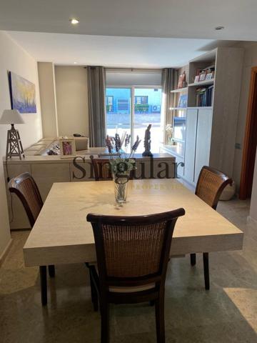Fantástico piso exterior de 105 m² con terraza y plaza de parking en Vallcarca-Penitens photo 0