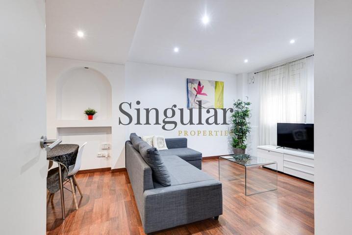 Exclusiva Casa Dúplex Reformada situada en Sants-Badal photo 0