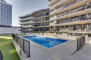 Piso en Primera Línea de Mar con Terraza y Vistas photo 0