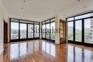 Exclusiva vivienda con vistas panorámicas zona alta de Barcelona photo 0
