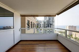 Piso con vistas panorámicas al mar y a Barcelona en un 14º photo 0