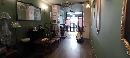 Se vende local con licencia de bar y terraza reformado a estrenar photo 0