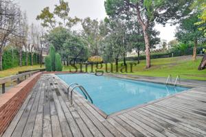 Vivienda de alto standing con orientación mar, terraza y piscina en Bonanova photo 0