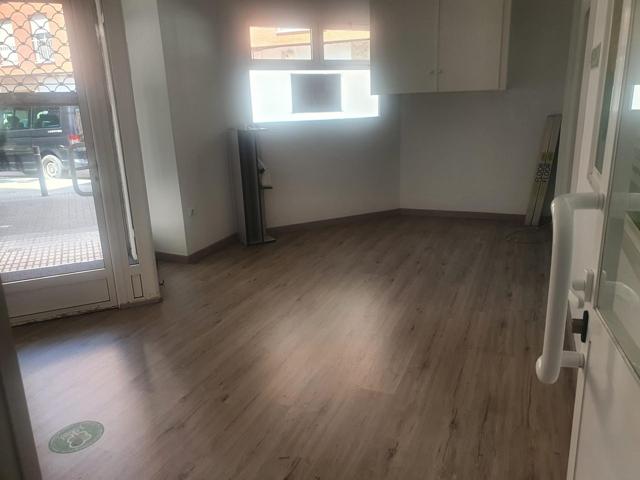 LOCAL ACONDICIONADO photo 0