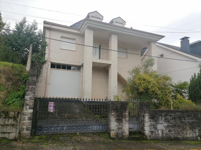 OPORTUNIDAD CHALET EN CONSTUCCION EN VILLAFRANCA DEL BIERZO photo 0
