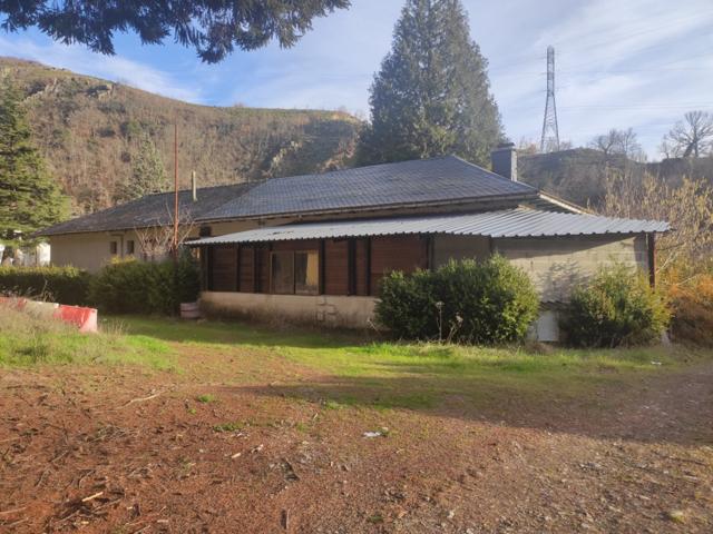 Casa en Las Ondinas crta Ponferrada - Villablino photo 0