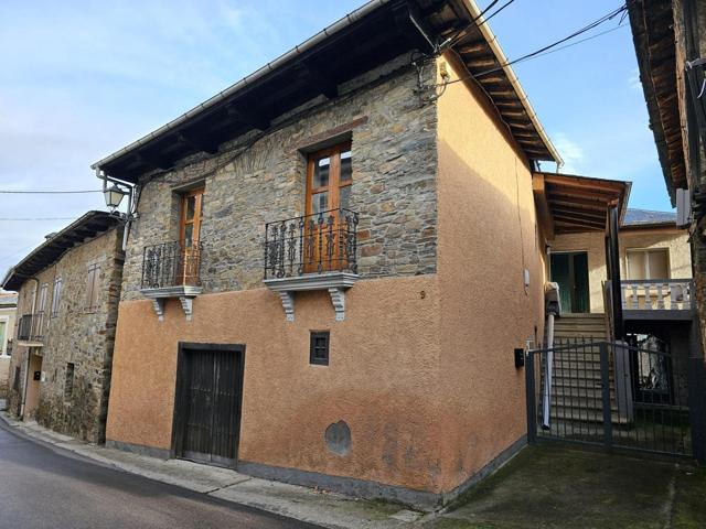 Casa con terreno y finca de 1.442 m photo 0