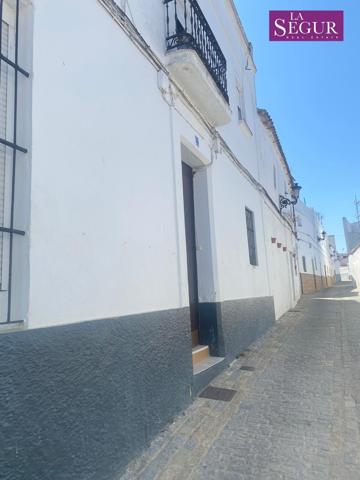 CASA CON TERRAZA EN CASCO ANTIGUO photo 0