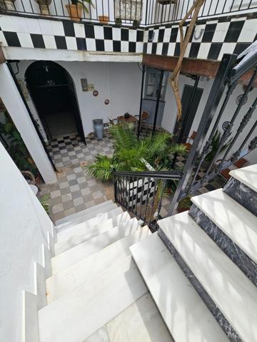 Casa en el casco antiguo de Vejer photo 0