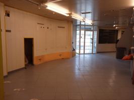 Local comercial en Sant Andreu de la Barca photo 0