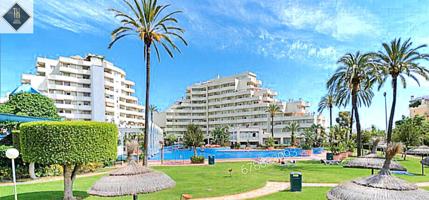 Apartamento en Benalbeach con licencia vacacional. photo 0
