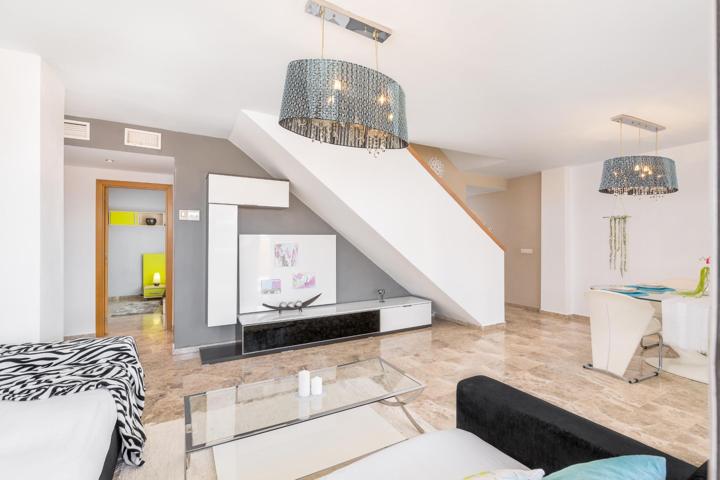 Duplex venta , en Teatinos en recinto cerrado con piscina, haciendo esquina. photo 0