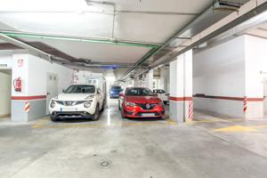 Se vende plaza de garaje en JUAN DE BORBON próximo tranvía Palmeral de zaraiche photo 0