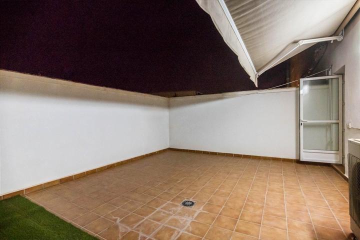Amplio y luminoso piso con gran terraza en una de las mejores zonas de Molina de segura photo 0