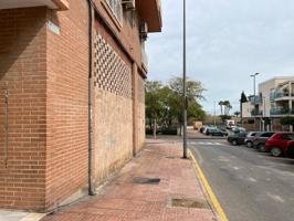 Gran local comercial o de viviendas de 675 metros en Avenida del Príncipe Alcantarilla photo 0