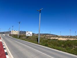 Terreno urbano con proyecto para uso residencial en Pinoso photo 0