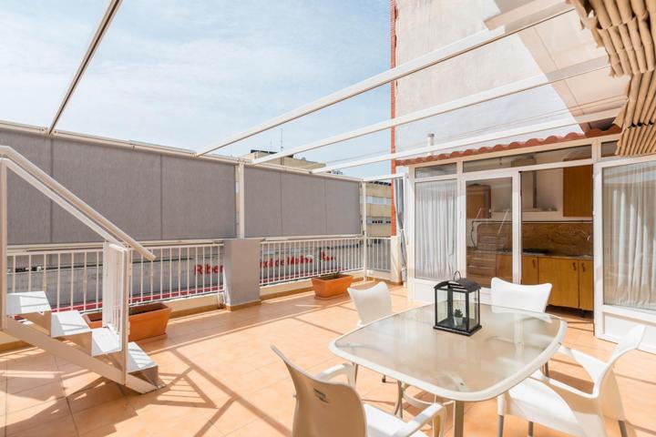Espectacular ático tipo dúplex con una amplia terraza photo 0