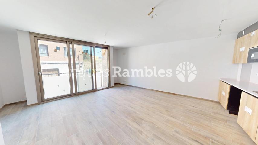 OBRA NUEVA EN EL BARRIO DE LA PAZ (VILANOVA DEL CAMÍ) photo 0