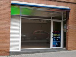 Oportunidad única en Vilanova del Camí: Local comercial en venta polivalente de 120 m² photo 0