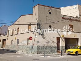 Casa En venta en Poble Sec, Igualada photo 0