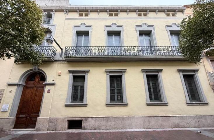 EDIFICI EMBLEMÀTIC AL COR D’IGUALADA photo 0