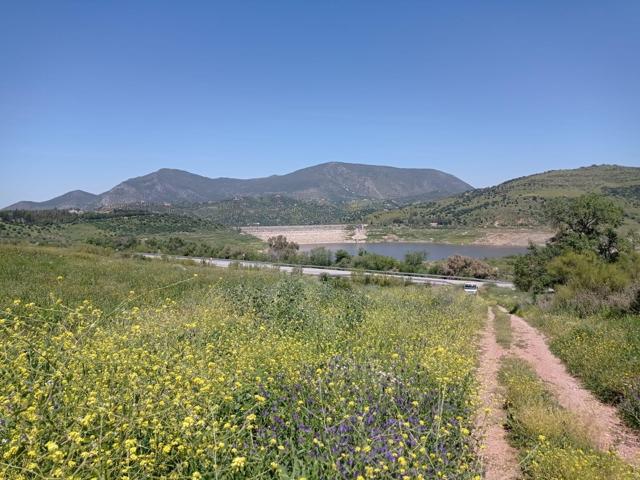 SE VENDE TERRENO EN ZAHARA DE LA SIERRA photo 0