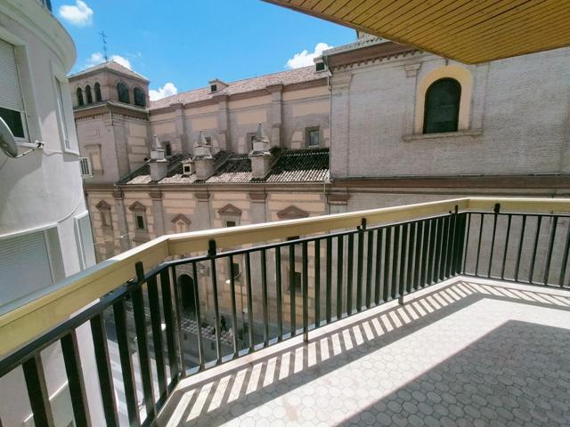 Descubre esta Gran Oficina en Pleno cento photo 0