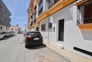 LOCAL JUNTO HOSPITAL MOTRIL photo 0