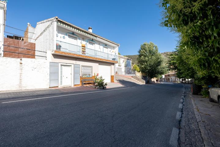 CASA MUY LUMINOSA EN UN ENTORNO UNICO photo 0