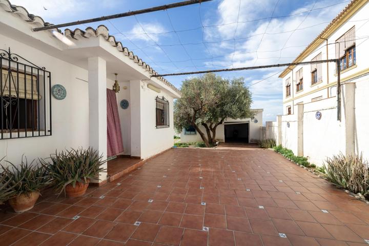 CASA EN PLANTA BAJA CON TERRENO EN ALBAYCÍN photo 0