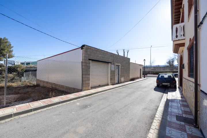 SE VENDE SOLAR CON CONSTRUCCIÓN photo 0