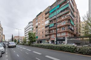Venta con alquiler garantizado en Camino de Ronda photo 0