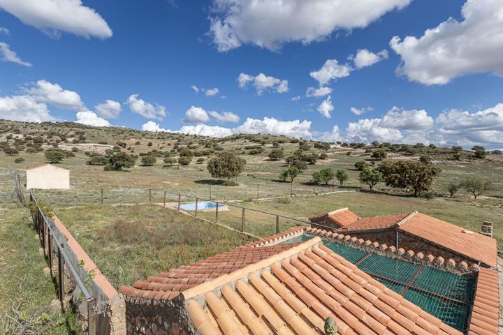 SE VENDE ESPECTACULAR FINCA EL LAUNERO EN GUADIX photo 0