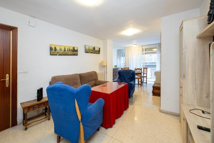 Estupendo piso en venta en calle Gran Capitan photo 0