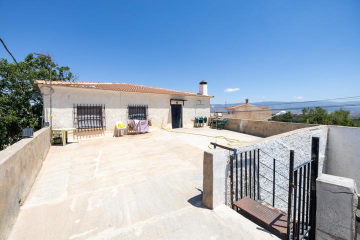 ¡OPORTUNIDAD ÚNICA! CASA INDEPENDIENTE + BAR CON LICENCIA EN VIGOR Y EN PLENO FUNCIONAMIENTO photo 0