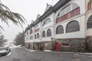 ¡Gran propiedad en Urbanización Los Copos Altos, Sierra Nevada! photo 0