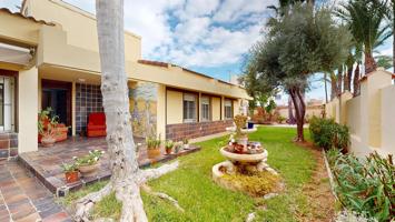 CHALET EN EL KM1 DE LA MANGA photo 0